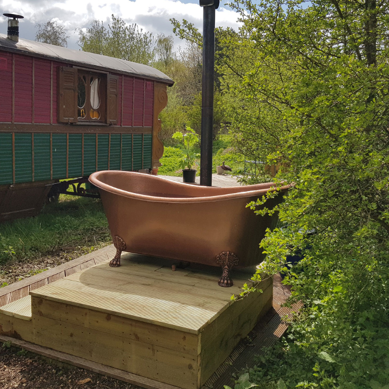 Coppersmith Creations Hammered Clawfoot Copper Bathtub (1 size, Antique Finish) - Brand New Bathrooms
