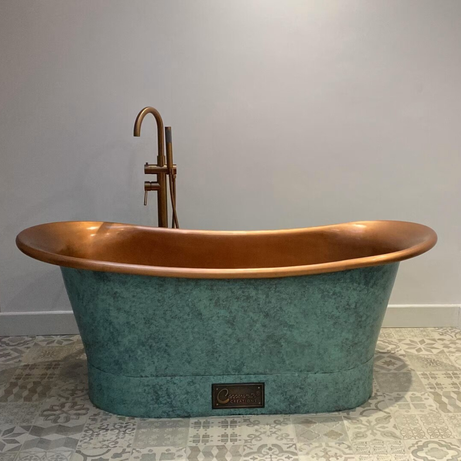 Coppersmith Creations Straight Base Hammered Antique Copper Bathtub (1 size, Blue-Green Patina Exterior)