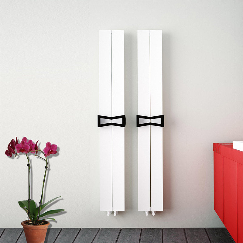 Carisa Papillion Towel Holder (1 size, Black) - Brand New Bathrooms